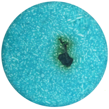 Load image into Gallery viewer, plastic free organic vegan nori nori seaweed solid shampoo bar with seaweed in the middle of the bar