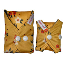 Load image into Gallery viewer, 2 x folded reusable sanitary pads, 1 x large, 1 x small side by side